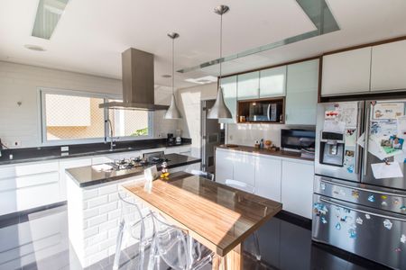 Casa de condomínio à venda com 385m², 4 quartos e 4 vagasCozinha