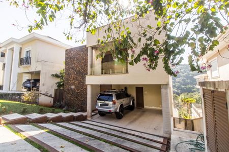 Casa de condomínio à venda com 385m², 4 quartos e 4 vagasGaragem