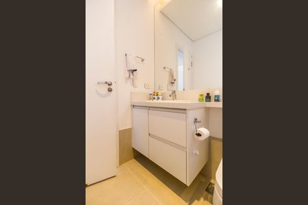 Casa de condomínio à venda com 385m², 4 quartos e 4 vagasBanheiro da Suíte 4