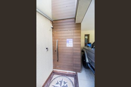 Casa de condomínio à venda com 385m², 4 quartos e 4 vagasPlaca