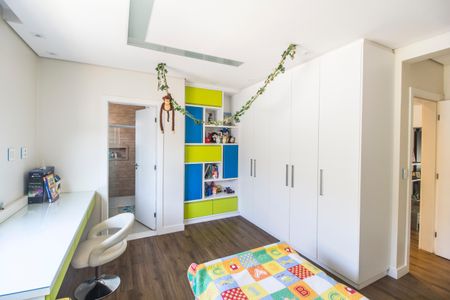 Casa de condomínio à venda com 385m², 4 quartos e 4 vagasSuíte 4