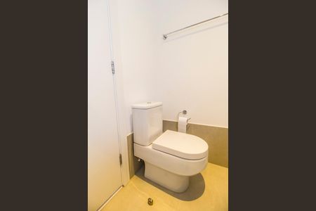 Casa de condomínio à venda com 385m², 4 quartos e 4 vagasBanheiro da Suíte 2