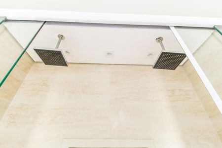 Casa de condomínio à venda com 385m², 4 quartos e 4 vagasBanheiro da Suíte