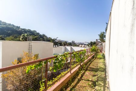 Casa de condomínio à venda com 385m², 4 quartos e 4 vagasÁrea comum