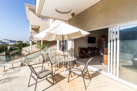 Casa de condomínio à venda com 385m², 4 quartos e 4 vagasÁrea comum