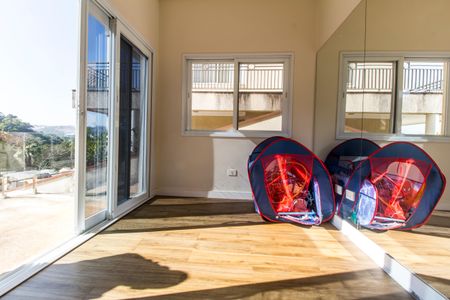 Casa de condomínio à venda com 385m², 4 quartos e 4 vagasÁrea comum