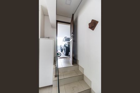 Casa de condomínio à venda com 385m², 4 quartos e 4 vagasEntrada