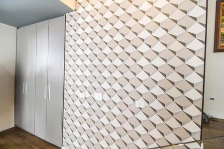 Casa de condomínio à venda com 385m², 4 quartos e 4 vagasSala de TV