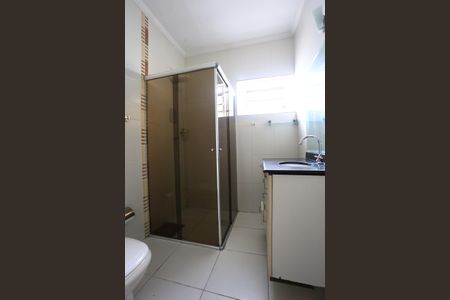 Casa à venda com 156m², 4 quartos e 2 vagas Casa à venda com 156m², 4 quartos e 2 vagasBanheiro