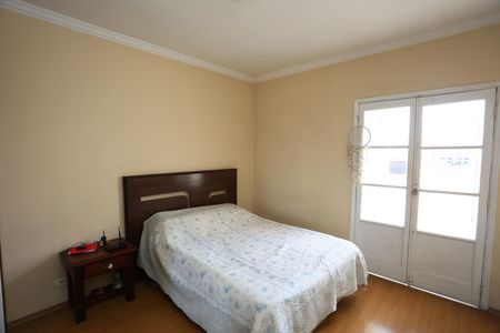 Casa à venda com 156m², 4 quartos e 2 vagas Casa à venda com 156m², 4 quartos e 2 vagassuíte