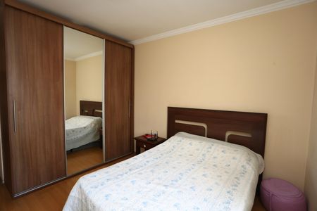 Casa à venda com 156m², 4 quartos e 2 vagas Casa à venda com 156m², 4 quartos e 2 vagassuíte