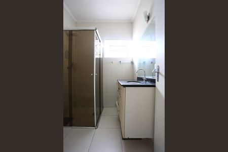 Casa à venda com 156m², 4 quartos e 2 vagas Casa à venda com 156m², 4 quartos e 2 vagasBanheiro