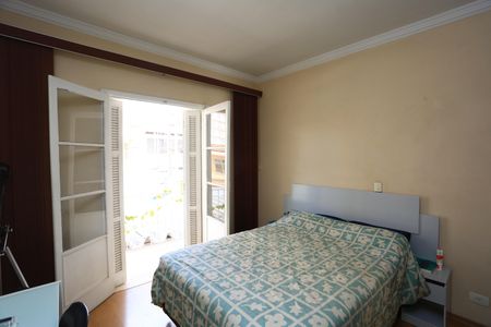 Casa à venda com 156m², 4 quartos e 2 vagas Casa à venda com 156m², 4 quartos e 2 vagas Quarto 2