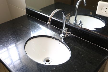 Casa à venda com 156m², 4 quartos e 2 vagas Casa à venda com 156m², 4 quartos e 2 vagasBanheiro