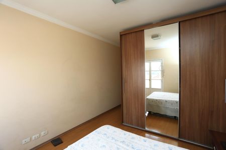 Casa à venda com 156m², 4 quartos e 2 vagas Casa à venda com 156m², 4 quartos e 2 vagassuíte