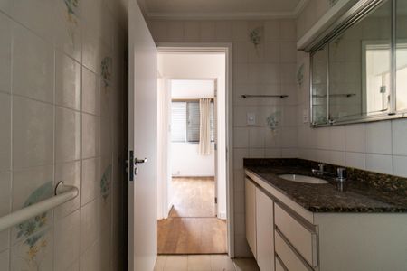 Apartamento para alugar com 65m², 2 quartos e sem vaga Apartamento para alugar com 65m², 2 quartos e sem vagaBanheiro