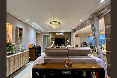 Apartamento à venda com 3 quartos, 137m² em Vila Regente Feijó, São Paulo