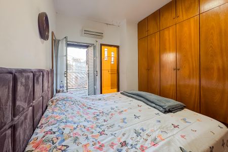 Casa à venda com 194m², 3 quartos e 2 vagasSuíte 1