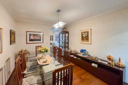 Casa à venda com 194m², 3 quartos e 2 vagasSala de Jantar