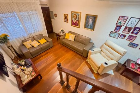 Casa à venda com 194m², 3 quartos e 2 vagasSala