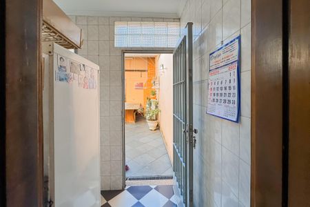 Casa à venda com 194m², 3 quartos e 2 vagasÁrea de Serviço