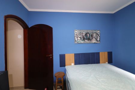 Casa à venda com 208m², 3 quartos e 2 vagasQuarto 1