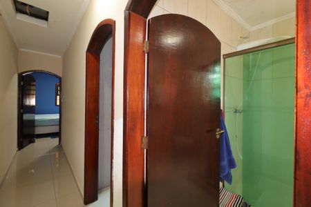 Casa à venda com 208m², 3 quartos e 2 vagasCorredor