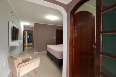 Casa à venda com 208m², 3 quartos e 2 vagasSuíte