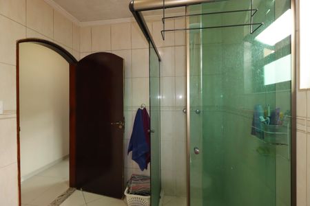 Casa à venda com 208m², 3 quartos e 2 vagasBanheiro 2