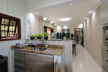 Casa à venda com 208m², 3 quartos e 2 vagasCozinha