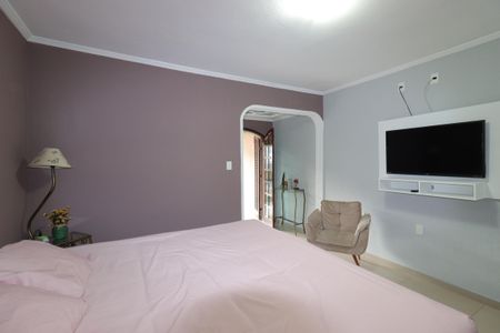 Casa à venda com 208m², 3 quartos e 2 vagasSuíte
