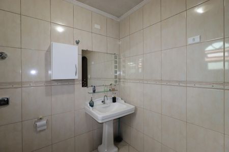 Casa à venda com 208m², 3 quartos e 2 vagasBanheiro 2