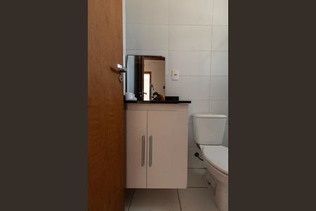 Apartamento para alugar com 47m², 2 quartos e 1 vaga Apartamento para alugar com 47m², 2 quartos e 1 vagaBanheiro