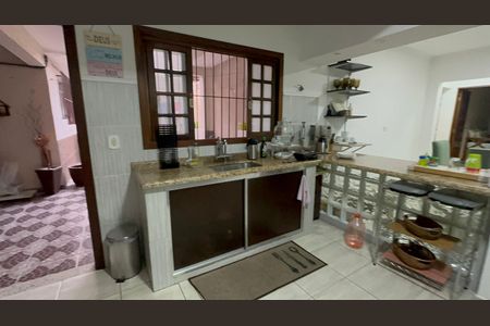 Casa para alugar com 250m², 3 quartos e 3 vagas Casa para alugar com 250m², 3 quartos e 3 vagasCozinha