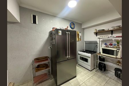 Casa para alugar com 250m², 3 quartos e 3 vagas Casa para alugar com 250m², 3 quartos e 3 vagasCozinha