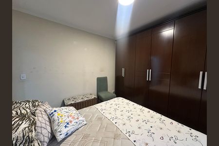 Casa para alugar com 250m², 3 quartos e 3 vagas Casa para alugar com 250m², 3 quartos e 3 vagasQuarto 1