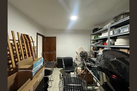 Casa para alugar com 250m², 3 quartos e 3 vagas Casa para alugar com 250m², 3 quartos e 3 vagasQuarto 3