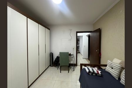 Casa para alugar com 250m², 3 quartos e 3 vagas Casa para alugar com 250m², 3 quartos e 3 vagasQuarto 2
