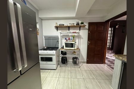 Casa para alugar com 250m², 3 quartos e 3 vagas Casa para alugar com 250m², 3 quartos e 3 vagasCozinha