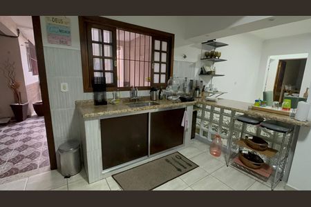 Casa para alugar com 250m², 3 quartos e 3 vagas Casa para alugar com 250m², 3 quartos e 3 vagasCozinha
