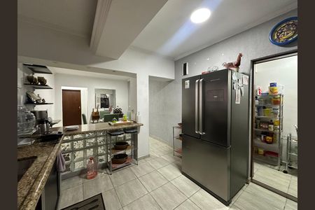 Casa para alugar com 250m², 3 quartos e 3 vagas Casa para alugar com 250m², 3 quartos e 3 vagasCozinha