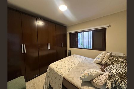 Casa para alugar com 250m², 3 quartos e 3 vagas Casa para alugar com 250m², 3 quartos e 3 vagasQuarto 1