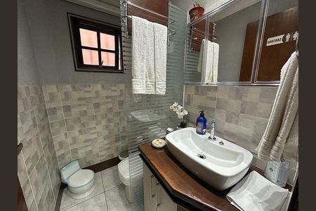 Casa para alugar com 250m², 3 quartos e 3 vagas Casa para alugar com 250m², 3 quartos e 3 vagasBanheiro