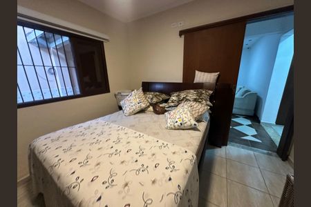 Casa para alugar com 250m², 3 quartos e 3 vagas Casa para alugar com 250m², 3 quartos e 3 vagasQuarto 1