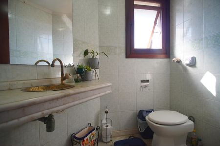 Casa à venda com 594m², 2 quartos e 3 vagasLavabo