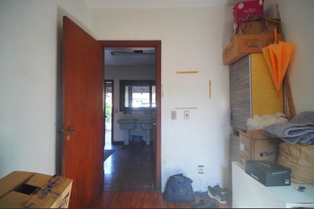 Casa à venda com 594m², 2 quartos e 3 vagasQuarto de Serviço