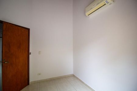 Quarto de casa de condomínio para alugar com 3 quartos, 100m² em Jardim Sao Guilherme, Sorocaba