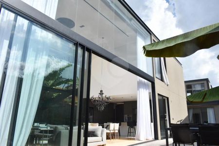 Casa à venda com 350m², 4 quartos e 4 vagas