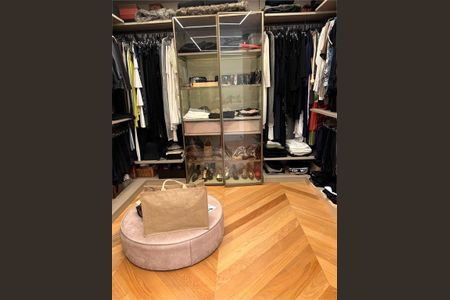 Casa à venda com 4 quartos, 350m² em Brooklin, São Paulo