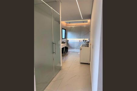 Casa à venda com 4 quartos, 350m² em Brooklin, São Paulo